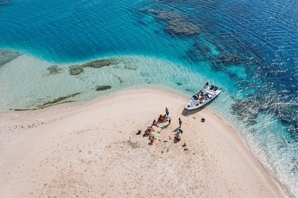 Untouched Red Sea lagoon with sandbar island